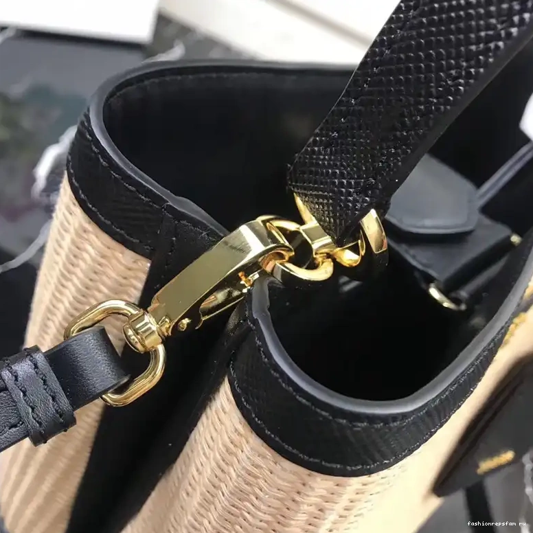 Fashionrepsfam ru Prada 2309YA0033 Bag 0526